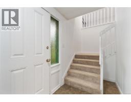 Entrance - 3801 Morris Pl, Nanaimo, BC V9T3W2 Photo 3