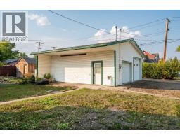 Bedroom - 402 Main Street, Trochu, AB T0M2C0 Photo 4