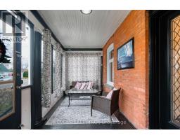 Bathroom - 60 Rosedale Avenue W, Brampton, ON L6X1K1 Photo 5