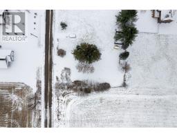 47 Rapid Road, Whitewater Region, ON K0J2L0 Photo 3