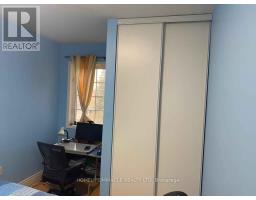 8 878 Scollard Court, Mississauga, ON L5V2R5 Photo 5