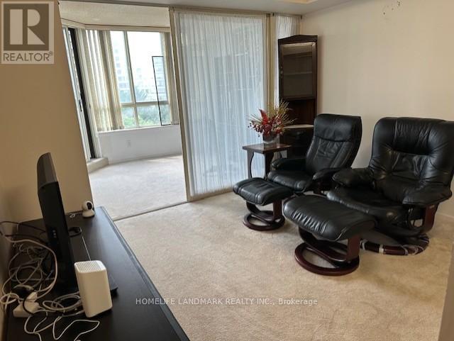 711 225 Bamburgh Circle