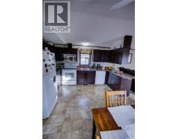 Living room - 105 Ruttle Avenue, Kinistino, SK S0J1H0 Photo 2