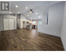 Laundry room - 7367 Roger Stevens Drive, Montague, ON K7A4S6 Photo 3