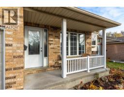 3pc Bathroom - 43 Greenfield Lane, Chatham, ON N7L5N4 Photo 4