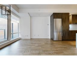 3211 1 Bloor Street E, Image 3
