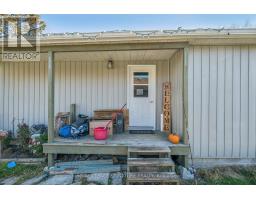 Kitchen - 353 Hollywood Drive, Georgina, ON L4P3A2 Photo 2