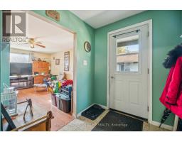 Primary Bedroom - 353 Hollywood Drive, Georgina, ON L4P3A2 Photo 4