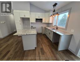 Bedroom - 7367 Roger Stevens Drive, Montague, ON K7A4S6 Photo 5