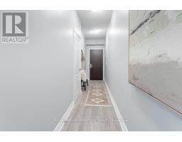 Kitchen - 805 65 Speers Road, Oakville, ON L6K3V5 Photo 3