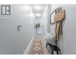 Primary Bedroom - 805 65 Speers Road, Oakville, ON L6K3V5 Photo 4