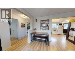 Kitchen - 105 Railway Avenue, Wawota, SK S0G5A0 Photo 3