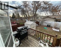 Living room - 62 Andrews Crescent, Regina, SK S4R7X7 Photo 2