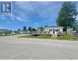 113 Front Street, Hornepayne, ON P0M1Z0 Photo 2