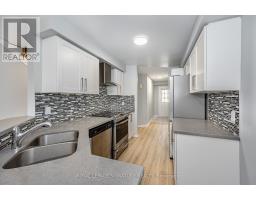 Living room - 71 190 Forum Drive, Mississauga, ON L4Z3Y2 Photo 3