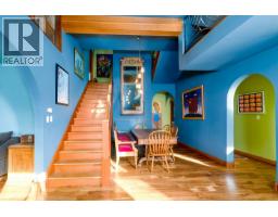 Games room - 2075 Thompson Avenue, Rossland, BC V0G1Y0 Photo 3