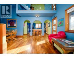 Bedroom - 2075 Thompson Avenue, Rossland, BC V0G1Y0 Photo 4