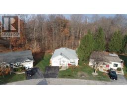 Great room - 363 Shannon Boulevard, South Huron, ON N0M1T0 Photo 2