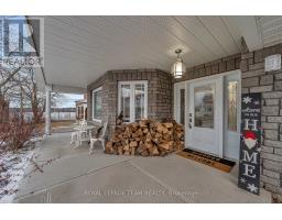 Living room - 7 Main Street, Whitewater Region, ON K0J1K0 Photo 3