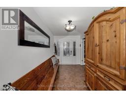 Primary Bedroom - 7 Main Street, Whitewater Region, ON K0J1K0 Photo 4