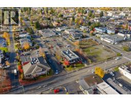 1175 Cliffe Ave, Courtenay, BC V9N2K2 Photo 4