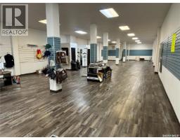 113 115 Main Street, Melfort, SK S0E1A0 Photo 4