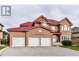 Dining room - 581 Wycliffe Avenue, Vaughan, ON L4L8S8 Photo 2