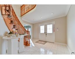 Family room - 581 Wycliffe Avenue, Vaughan, ON L4L8S8 Photo 5