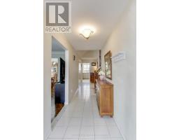 Living room - 30 Jane Osler Boulevard, Toronto, ON M6A1W7 Photo 4