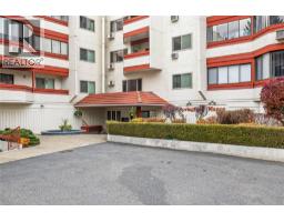 Full ensuite bathroom - 2110 Hoy Street Unit 306, Kelowna, BC V1Y8T4 Photo 4
