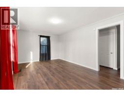 Bedroom - 1247 King Street, Regina, SK S4T4G1 Photo 5