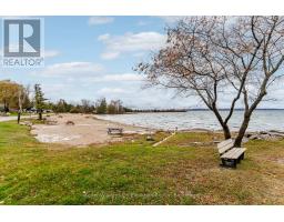 Living room - 33 Gloucester Grove, Tay, ON L0K1R0 Photo 2