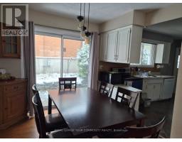 Bedroom 2 - 557 Glen Manor Boulevard, Waterloo, ON N2L4T7 Photo 5