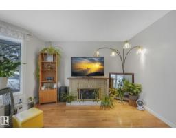 Primary Bedroom - 5107 56 Av, Leduc, AB T9E5N3 Photo 4