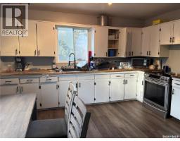 Kitchen - 115 2nd Avenue S, Pelly, SK S0A2Z0 Photo 3