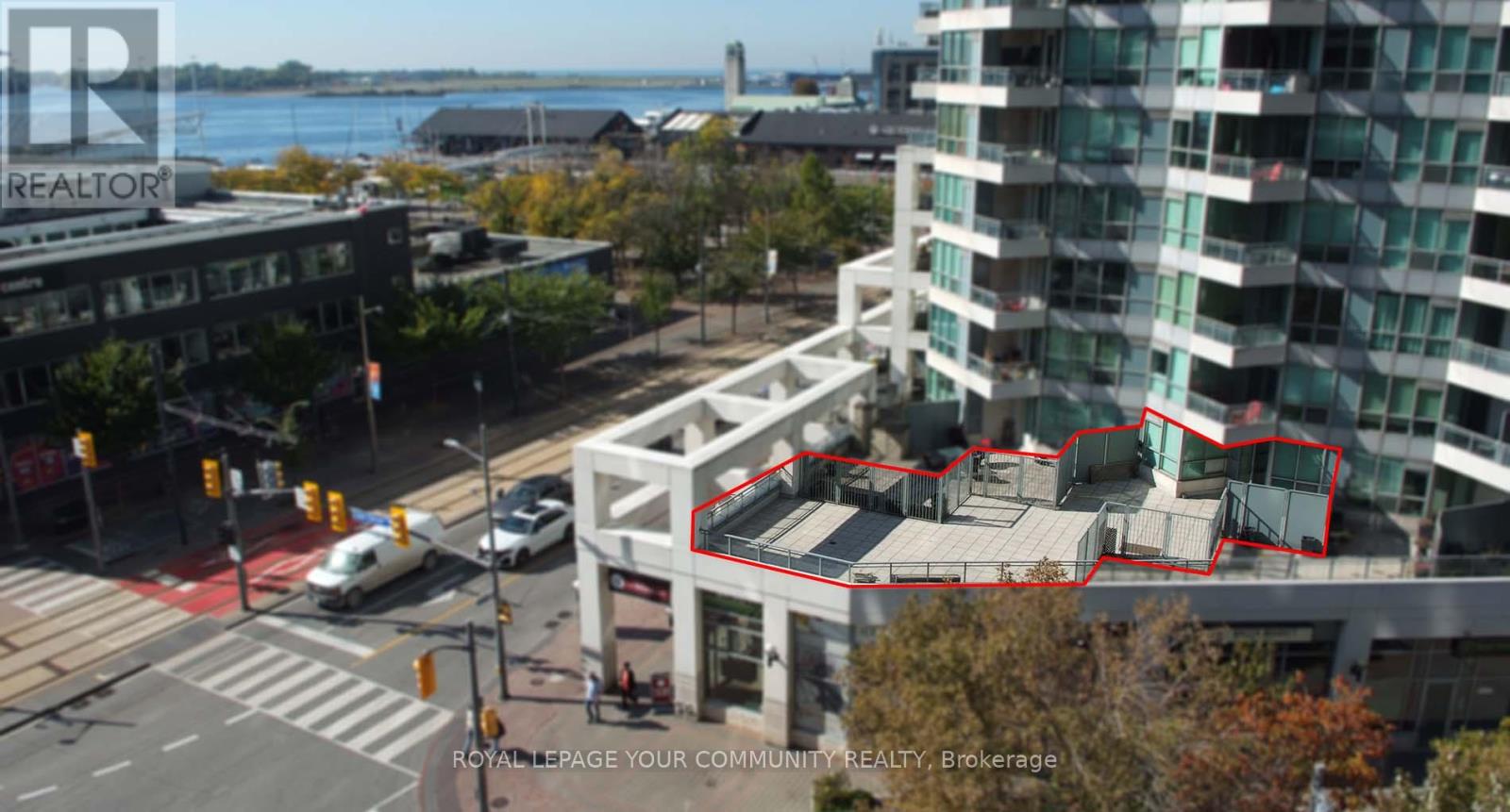 205 228 Queens Quay W