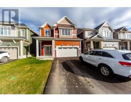 Mud room - 260 Beechwood Forest Lane, Gravenhurst, ON P1P1A7 Photo 3