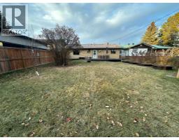 Bedroom - 5119 51 Ave, Caroline, AB T0M1M0 Photo 3