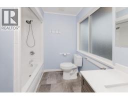 4357 Cameo Road, Sechelt, BC V7Z0B1 Photo 3