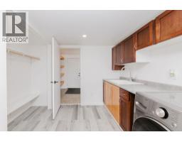 4357 Cameo Road, Sechelt, BC V7Z0B1 Photo 5