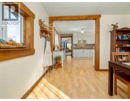 Living room - 608 Rogers Avenue, Picture Butte, AB T0K1V0 Photo 3