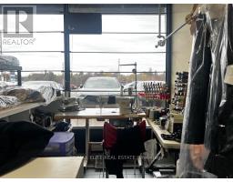 1500 Royal York Road, Image 2