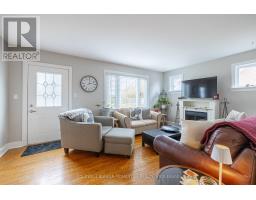 Primary Bedroom - 46 Harold Avenue, Welland, ON L3B1J5 Photo 5