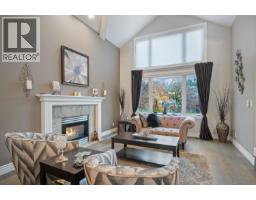 1563 Wintergreen Place, Coquitlam, BC V3E2V5 Photo 4