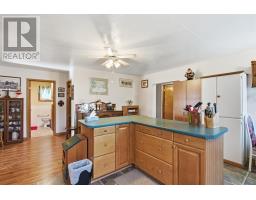 11 John St, Iron Bridge, ON P0R1H0 Photo 4