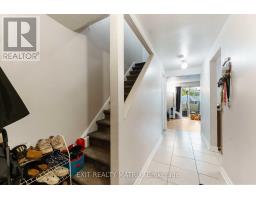 Bedroom - B 1468 Heatherington Road, Ottawa, ON K1V6S1 Photo 4