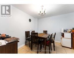 Bedroom - B 1468 Heatherington Road, Ottawa, ON K1V6S1 Photo 5