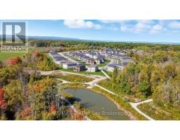 Dining room - 16 Misty Ridge Road, Wasaga Beach, ON L9Z0R8 Photo 2