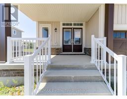 Kitchen - 16 Misty Ridge Road, Wasaga Beach, ON L9Z0R8 Photo 3