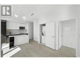 815 500 Dupont Street, Image 3